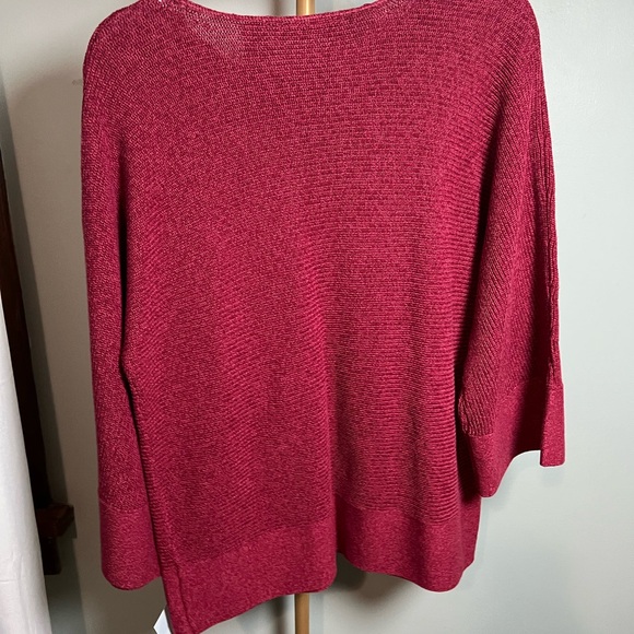 JH Collectibles Maroon Crew Neck Sweater - Picture 2 of 4